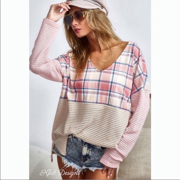 🩷🩷SOLD🩷🩷New V Neck Blush Combo Super Soft Check Waffle Knit Color Block Top - Picture 13 of 13